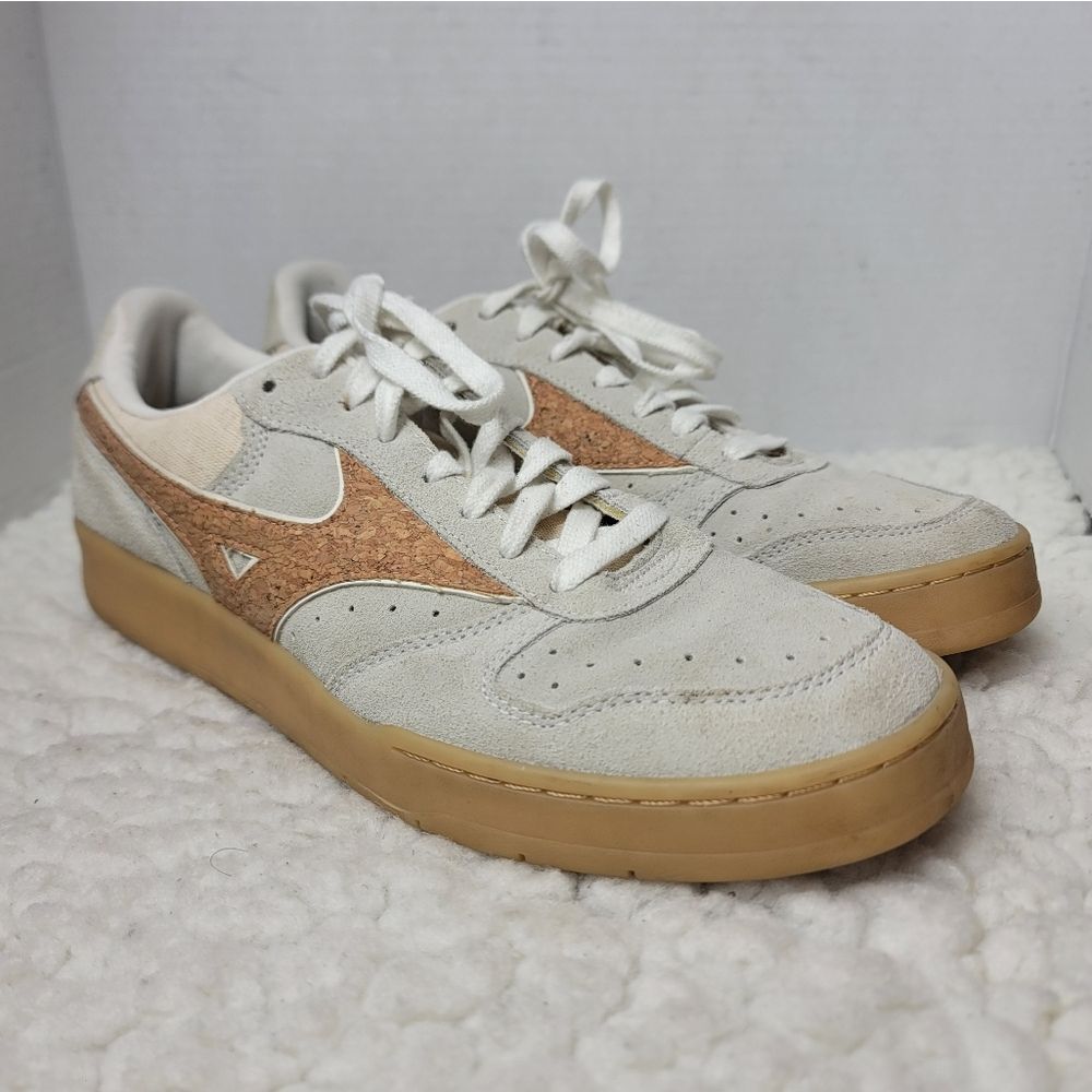 Mizuno Court Select Men’s 11.5 Beige Suede Cork Accent Gum Sole Sneakers